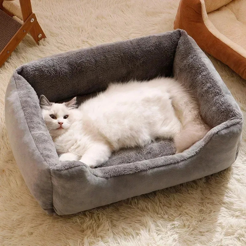 Basket Bed for Cats & Small Dogs - Cozy Winter Pet House