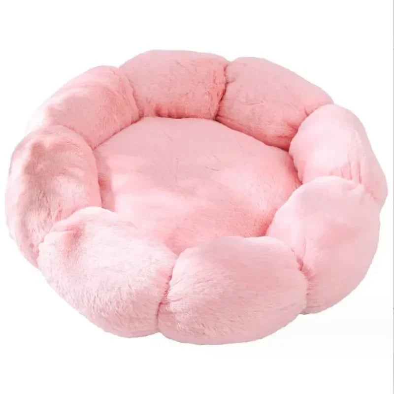 Flower-Shaped Plush Dog Bed - Warm Indoor & Outdoor Mat for Large Dogs